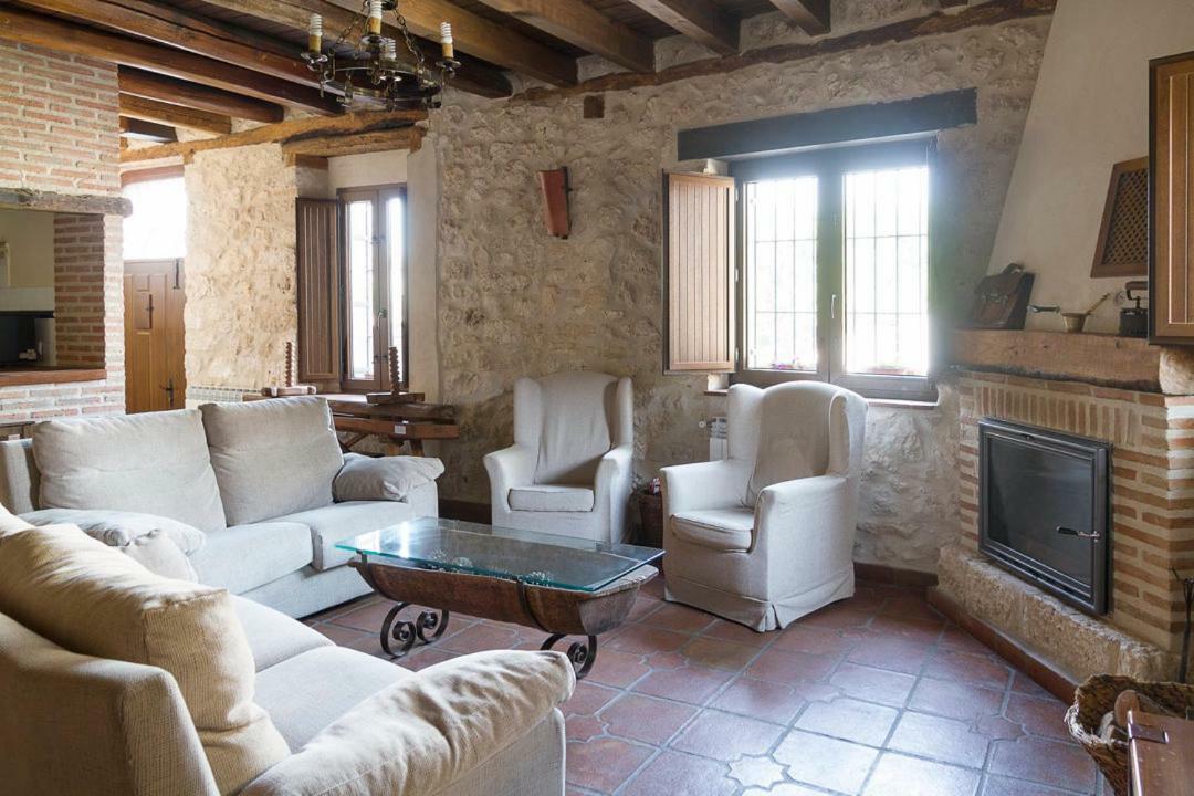 Casa Rural Los Yeros Aldeasona - Segovia エクステリア 写真